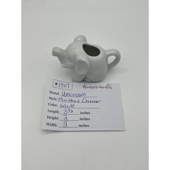 Vintage Glossy White Ceramic Miniature Elephant Personal Creamer Kitchen Serware - Picture 6 of 6